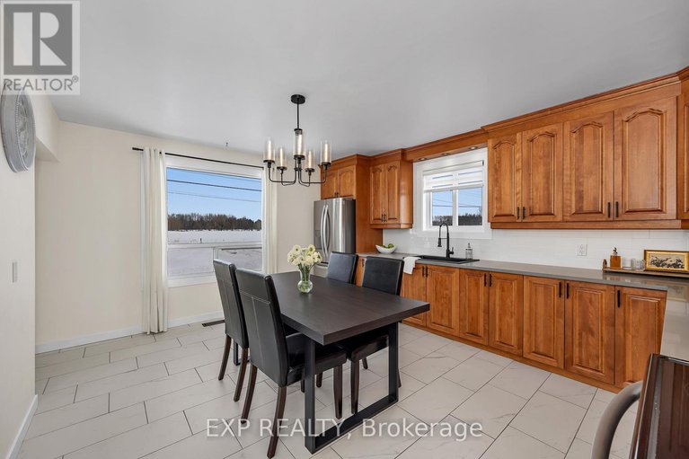 29440773/4914-farmers-way/carlsbad-springs/ottawa/ontario/K0A1K0_7