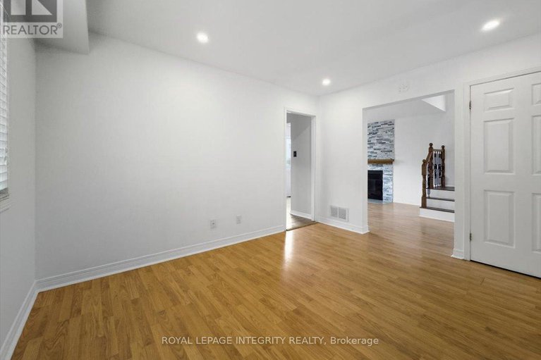 29060732/1791-tache-way/fallingbrookpineridge/ottawa/ontario/K4A2S7_10