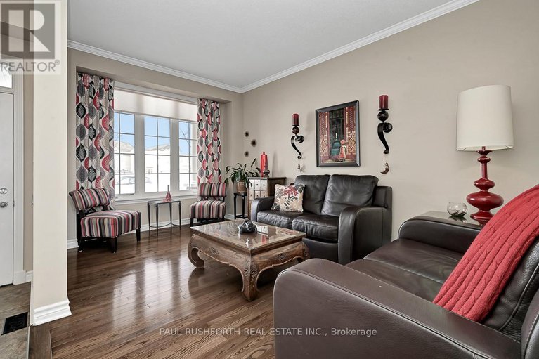 29427447/639-pine-vista-drive/springridgeeast-village/ottawa/ontario/K4A5B4_3