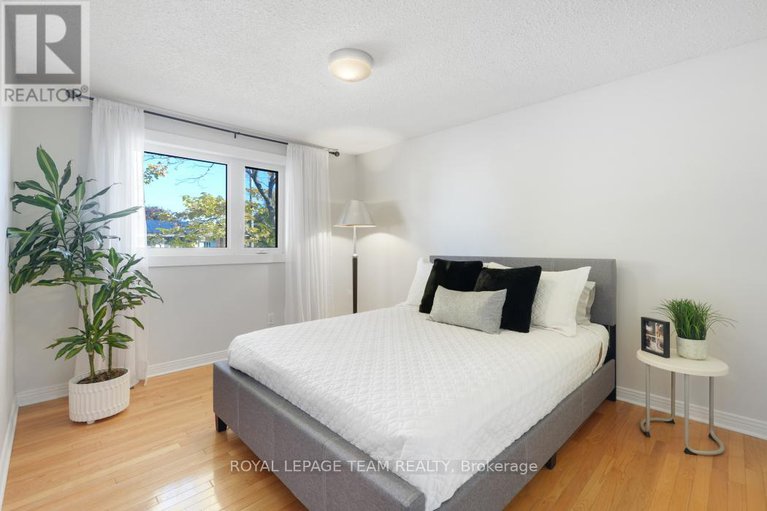 29048933/28-holitman-drive/knollsbrook/ottawa/ontario/K2J2A9_26