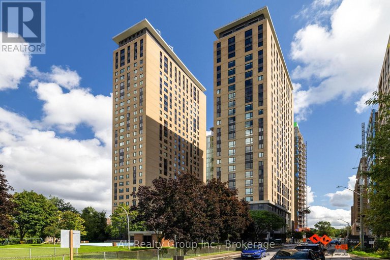 28928402/1618-105-champagne-avenue-s/west-centre-town/ottawa/ontario/K1S5E5_1