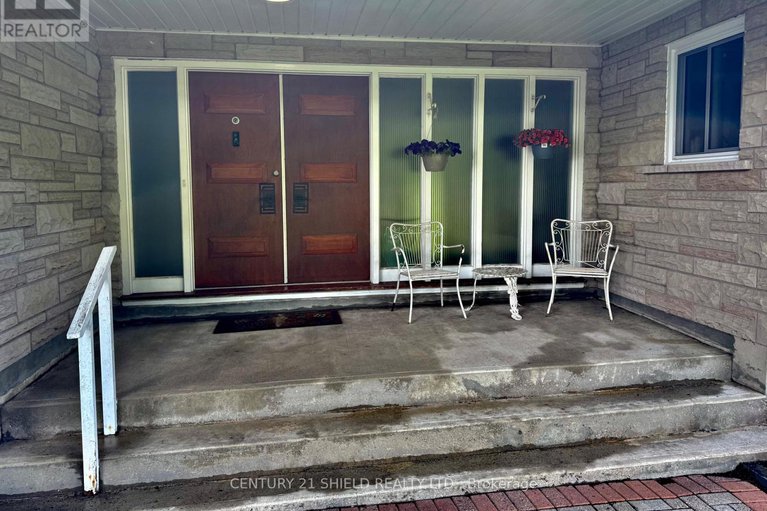 28438188/14-robin-road/long-sault/south-stormont/ontario/K0C1P0_2