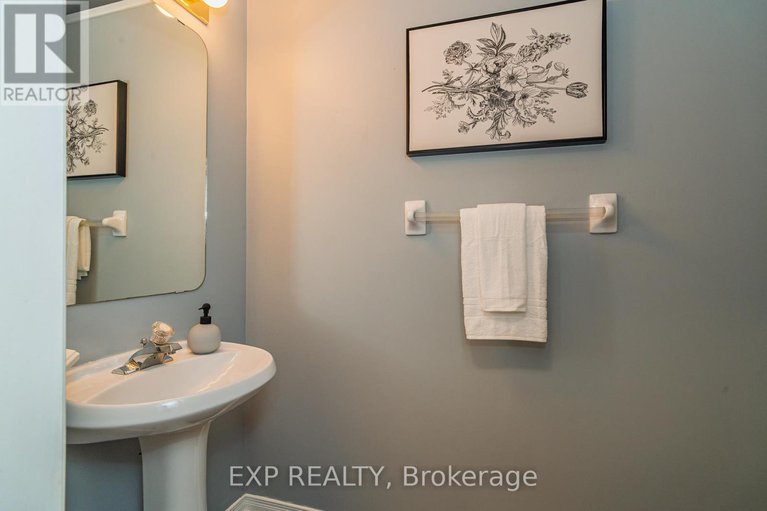 28394255/1091-rocky-harbour-crescent/riverside-southgloucester-glen/ottawa/ontario/K1V1V4_6
