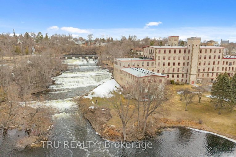 29555386/308-1-rosamond-street-e/almonte/mississippi-mills/ontario/K0A1A0_4