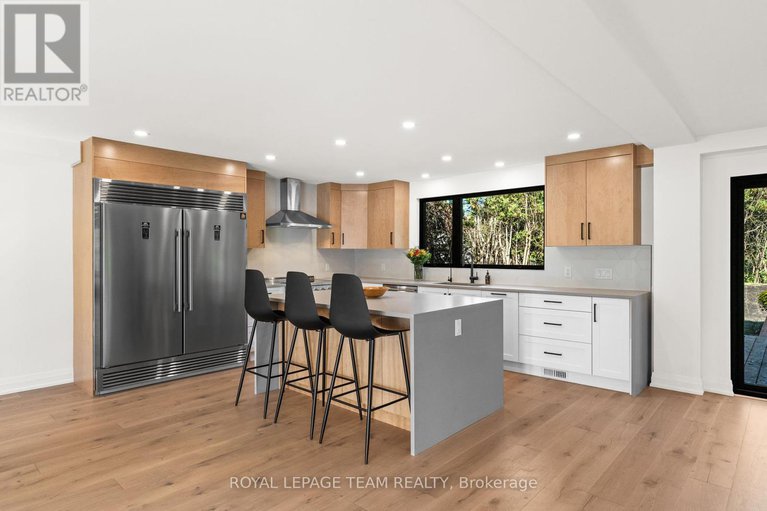 28989052/5575-south-sunset-drive/manotick-long-island-nicholls-island/ottawa/ontario/K4M1J4_12