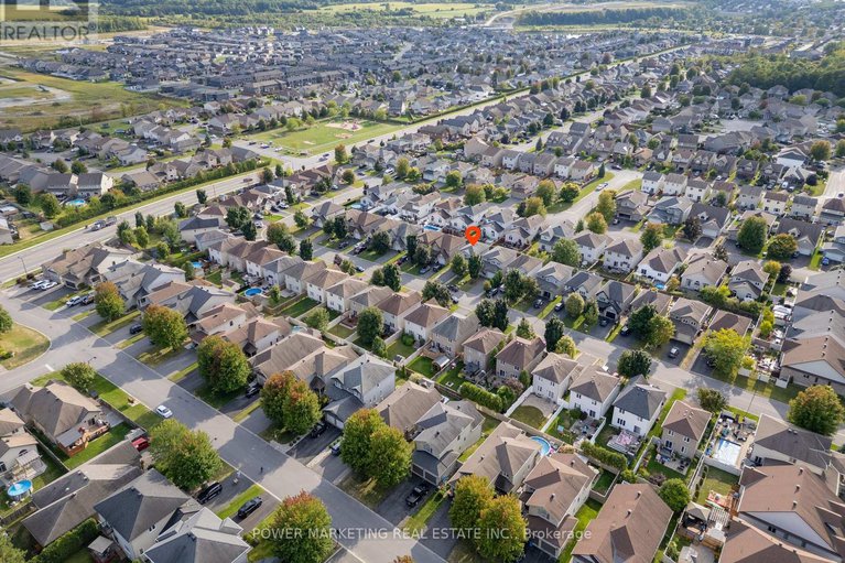 28857393/270-mica-crescent/town-of-rockland/clarence-rockland/ontario/K4K0E2_30