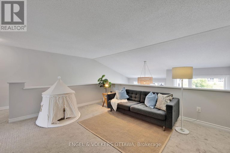 28659371/262-pembina-private/riverside-southgloucester-glen/ottawa/ontario/K4M0E2_26