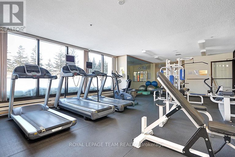 28414487/303-1500-riverside-drive/riverview-park/ottawa/ontario/K1G4J4_21