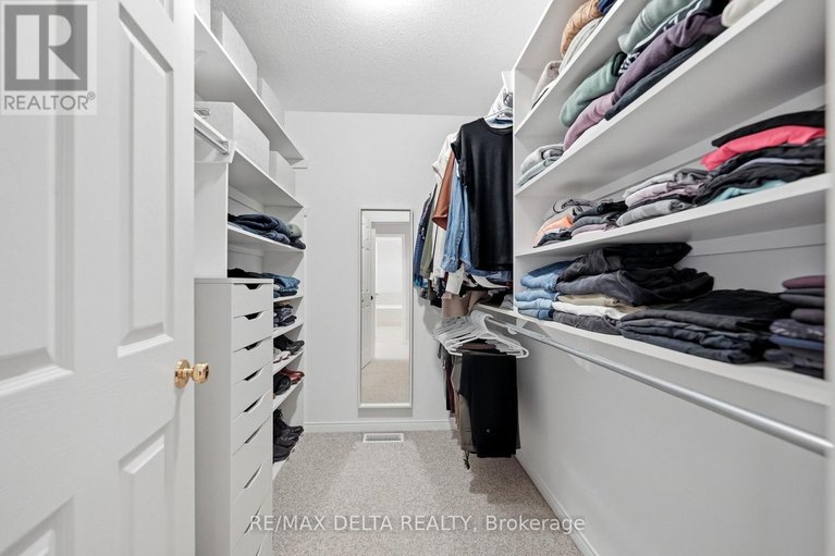 29615367/2669-chamberland-street/town-of-rockland/clarence-rockland/ontario/K4K0A5_22