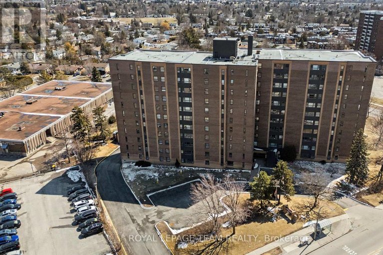 29585559/705-1356-meadowlands-drive-e/borden-farmstewart-farmcarleton-heightsparkwood-hills/ottawa/ontario/K2E6K6_31