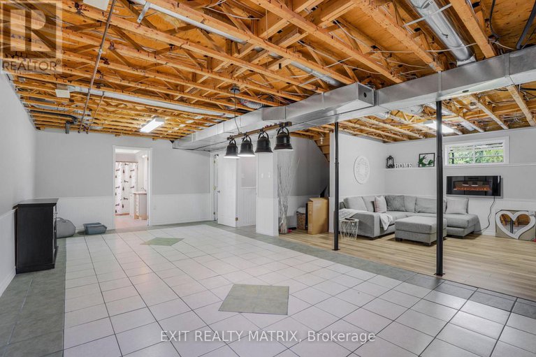 28746056/1526-sandy-hill-road/champlain-twp/champlain/ontario/K6A2R2_21