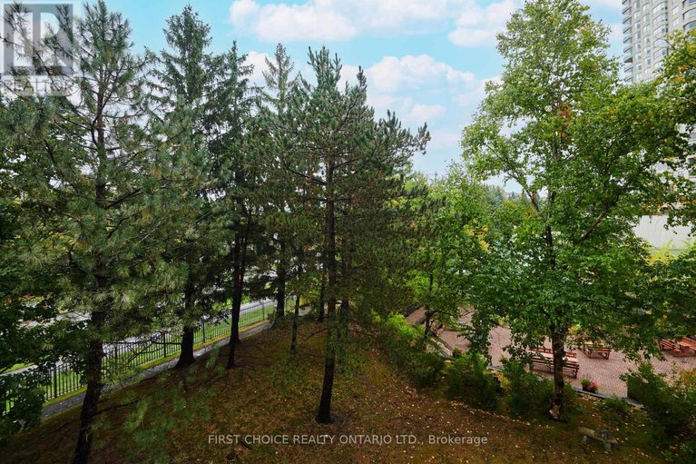 28928052/303-1500-riverside-drive/riverview-park/ottawa/ontario/K1G4J4_23