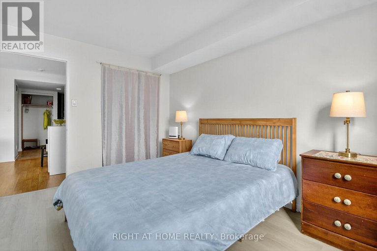 28920985/811-35-holland-avenue/ottawa-west/ottawa/ontario/K1Y4S2_18