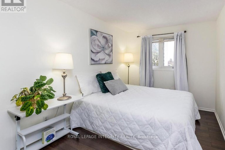 29466721/54-1316-greenbank-road/redwood-park/ottawa/ontario/K2H8X6_22