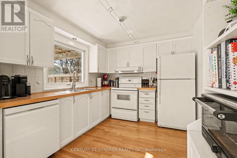 29426176/6044-willowbark-drive/chapel-hill/ottawa/ontario/K1C5T4_13