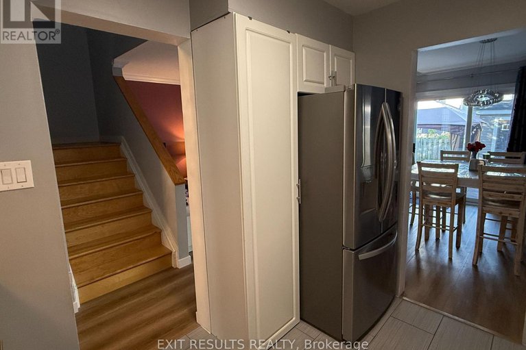 29055945/1090-dianne-avenue/town-of-rockland/clarence-rockland/ontario/K4K1G7_19