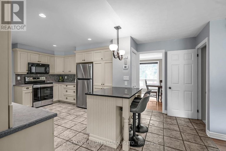 28475191/18201-county-rd-19-road/south-glengarry-charlottenburgh-twp/south-glengarry/ontario/K6K0A7_17
