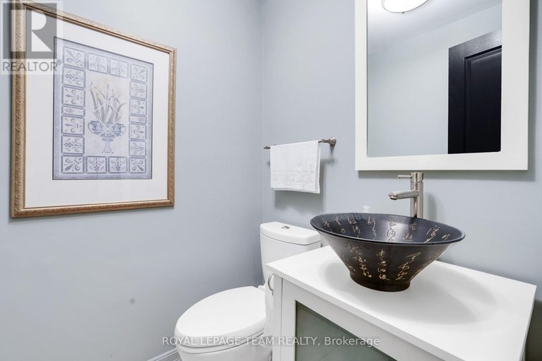 28647083/201-clearview-avenue/westboro-north/ottawa/ontario/K1Z1A8_5