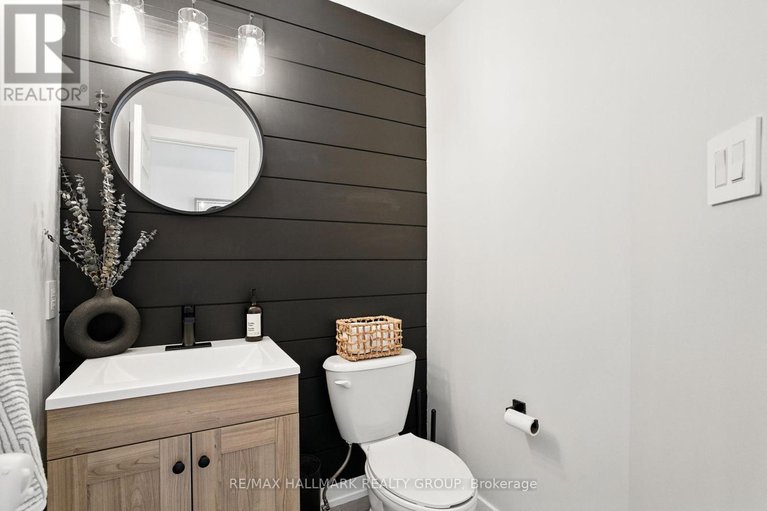 28521802/2253-marble-crescent/town-of-rockland/clarence-rockland/ontario/K4K0G9_10
