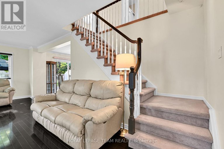 28911706/310-mceachern-crescent/bilberry-creekqueenswood-heights/ottawa/ontario/K1E3K2_15