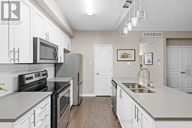 29107957/h-1030-beryl-private/riverside-southgloucester-glen/ottawa/ontario/K1V2M4_15