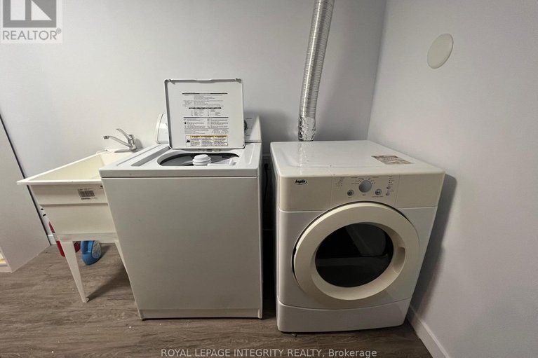 29579182/1152-tawney-road/hawthorne-meadows/ottawa/ontario/K1G1B6_17