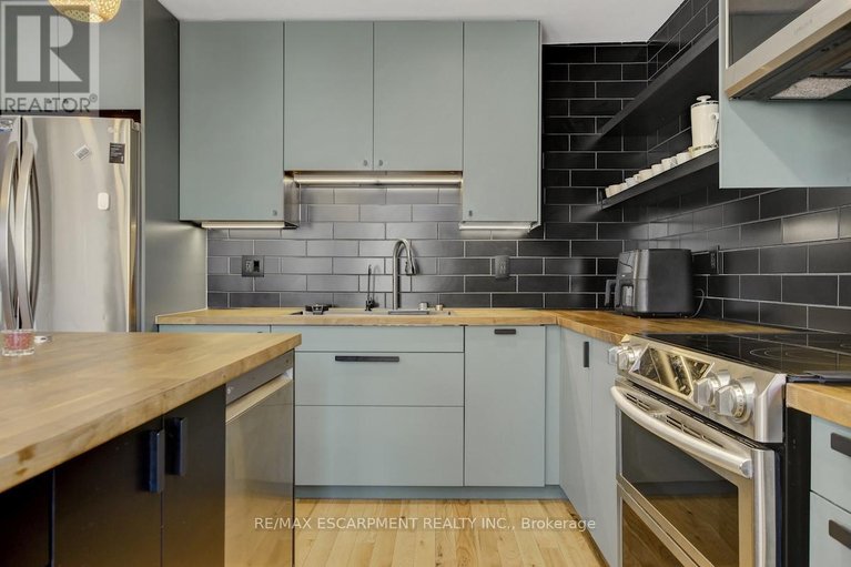 29633937/31-bellfield-street/bayshore/ottawa/ontario/K2B6K7_13