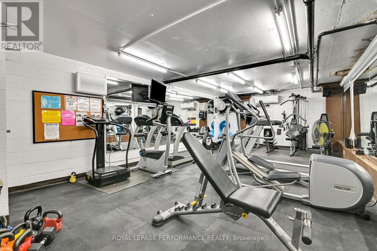 28548076/202-158-b-mcarthur-avenue/vanier/ottawa/ontario/K1L8C9_32