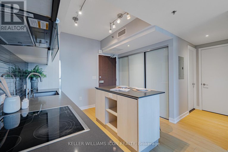 29363801/2015-199-slater-street/ottawa-centre/ottawa/ontario/K1P0C8_8