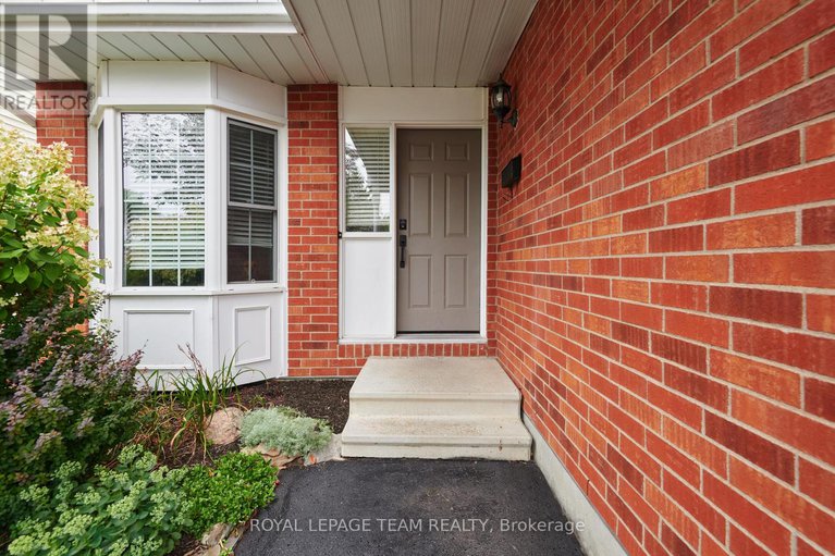 28769027/6405-st-louis-drive/hiawatha-parkconvent-glen/ottawa/ontario/K1C2X9_3