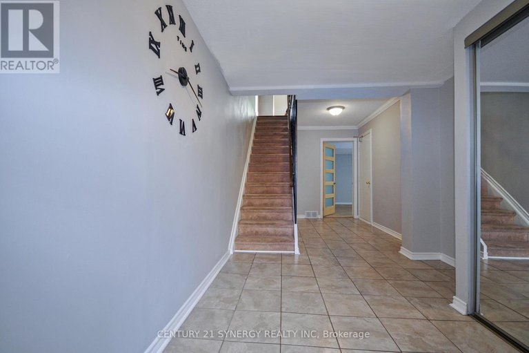 28866078/16-50-greenbank-road/leslie-park/ottawa/ontario/K2H8R3_3