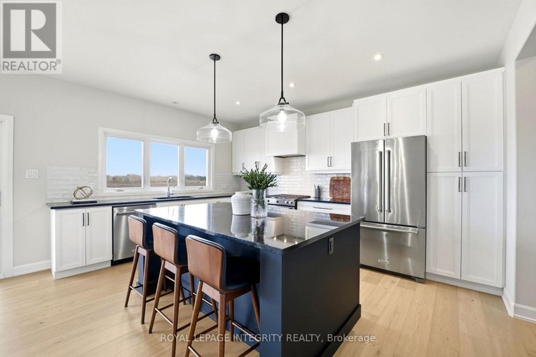 29590747/451-moonlight-drive/russell-twp/russell/ontario/K4R0L1_10