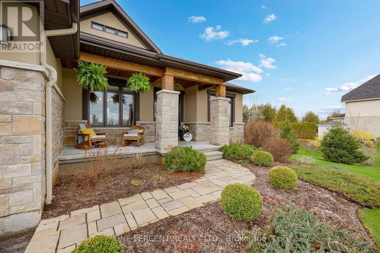 28256297/155-stonewood-drive/beckwith-twp/beckwith/ontario/K7C3P2_1