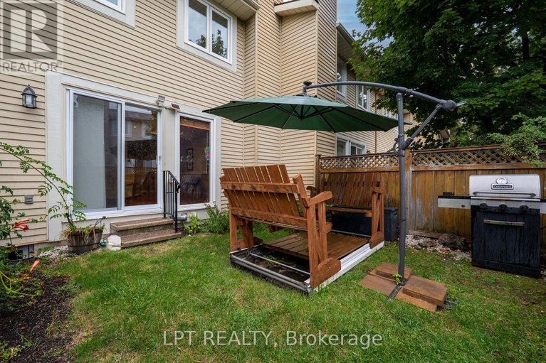 28831575/491-valade-crescent/fallingbrookpineridge/ottawa/ontario/K4A2W6_45