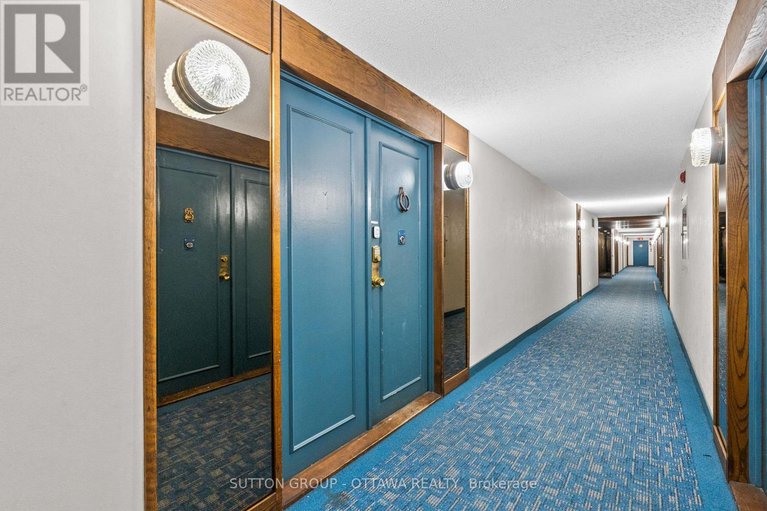 28981309/3360-southgate-road/south-keys/ottawa/ontario/K1V9A6_31