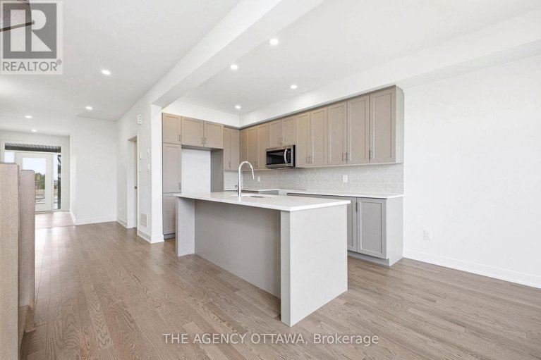 29453546/1132-spoor-street/rural-kanata-central/ottawa/ontario/K2K1X7_9