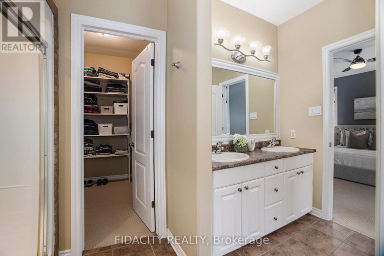 28880327/16-canadian-drive/remainder-of-stittsville-area/ottawa/ontario/K0A1B0_22