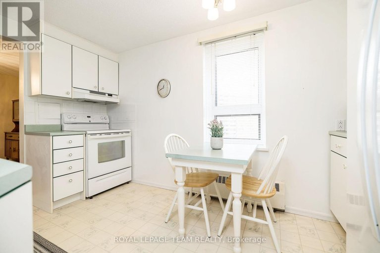 29662214/701-1356-meadowlands-drive-e/borden-farmstewart-farmcarleton-heightsparkwood-hills/ottawa/ontario/K2E6K6_14