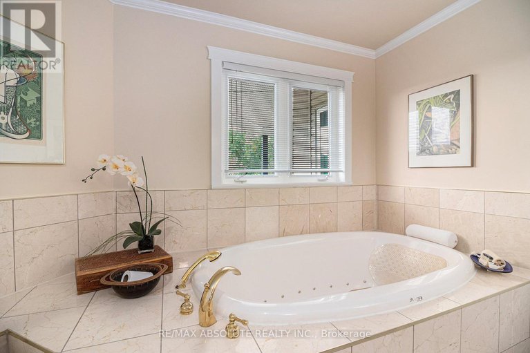 28323111/47-robinson-avenue/sandy-hill/ottawa/ontario/K1N8N8_20