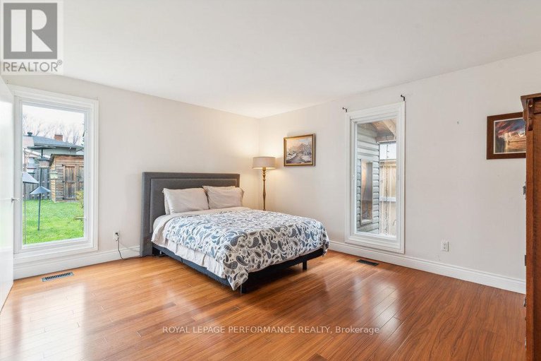28666531/1932-marquis-avenue/beaconwood/ottawa/ontario/K1J8J2_19