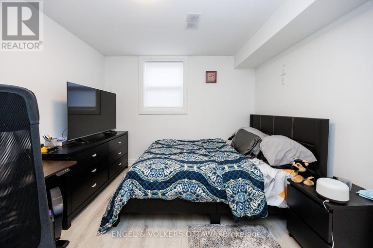 28559940/2204-utah-street/alta-vista/ottawa/ontario/K1H7W8_35