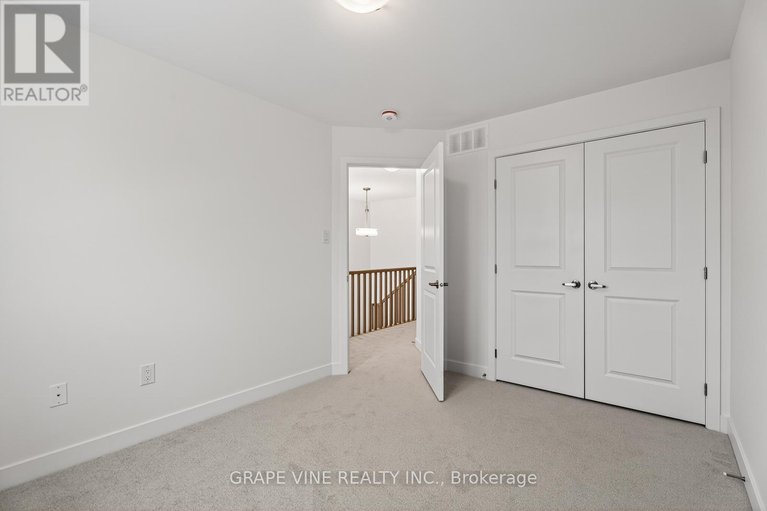 29267393/445-haresfield-court/riverside-southgloucester-glen/ottawa/ontario/K4M0B6_34