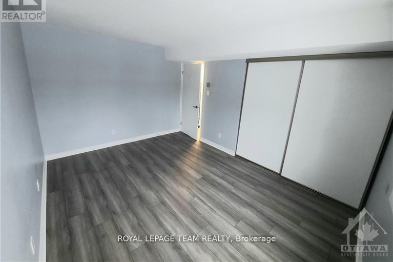 29155786/213-316-lorry-greenberg-drive/hunt-club-parkgreenboro/ottawa/ontario/K1T2P4_16