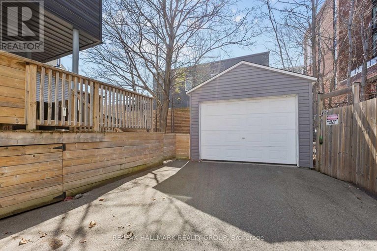 29642519/330-winona-avenue/westboro-south/ottawa/ontario/K1Z5H4_47