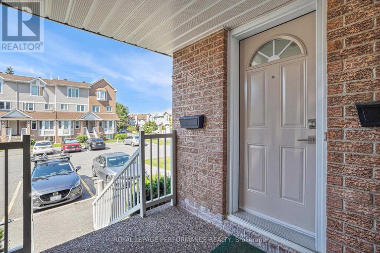 28573942/6074-red-willow-drive/chapel-hill/ottawa/ontario/K1C7J5_28