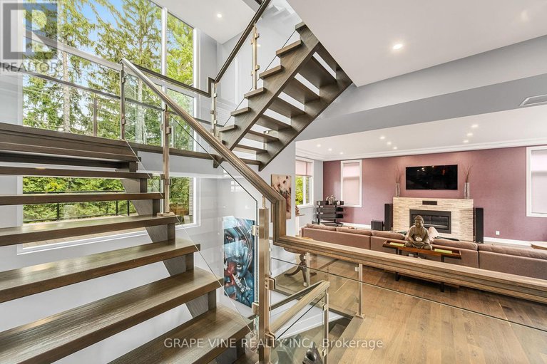 28576605/315-crestview-road/alta-vistafaircrest-heights/ottawa/ontario/K1H5G4_25