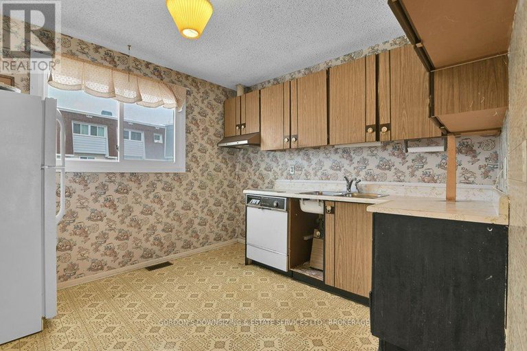 29219484/199-birch-hill-private/carson-meadows/ottawa/ontario/K1K3Y5_14