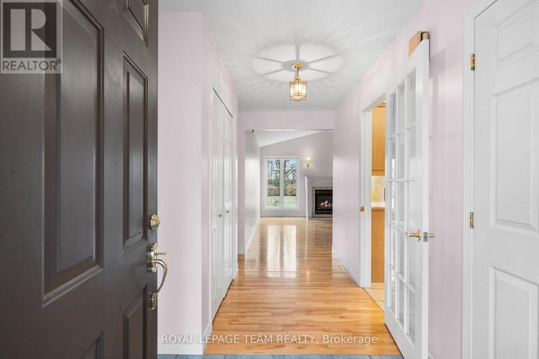 29127393/7-david-street/long-sault/south-stormont/ontario/K0C1M0_5