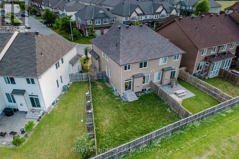 28505744/244-fergus-crescent/cedargrovefraserdale/ottawa/ontario/K2J3L7_39
