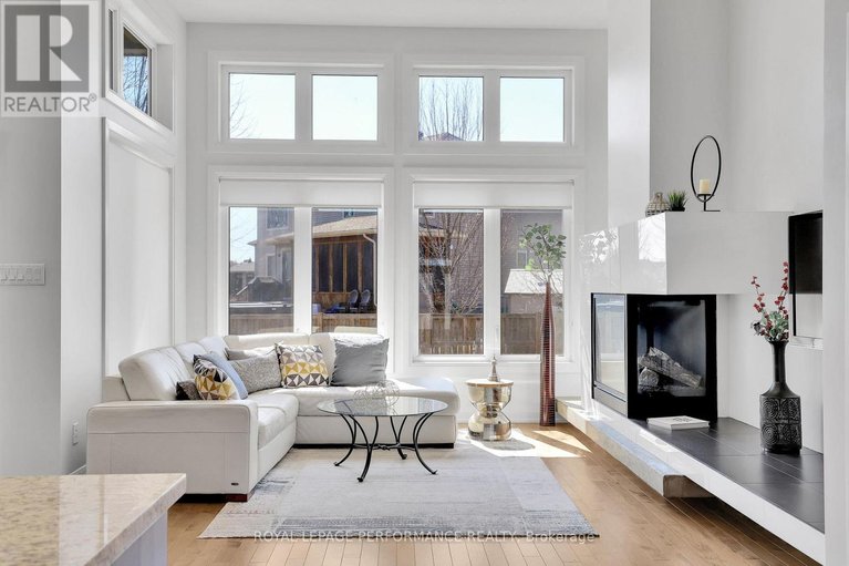 29578722/32-moore-street/richmond/ottawa/ontario/K0A2Z0_9